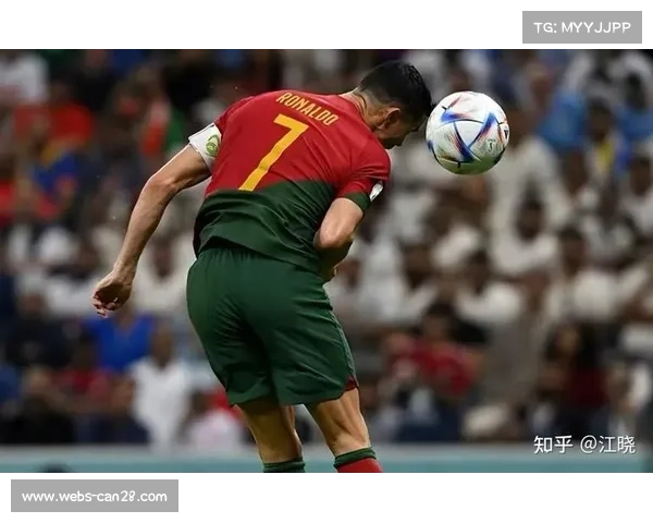 里尔4-2巴黎FC，麦肯齐头球破门点燃主场